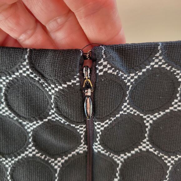 Dress Size 12 Women Asymmetric Polka Dot Fit & Flare Black‎ Vintage - Picture 8 of 9